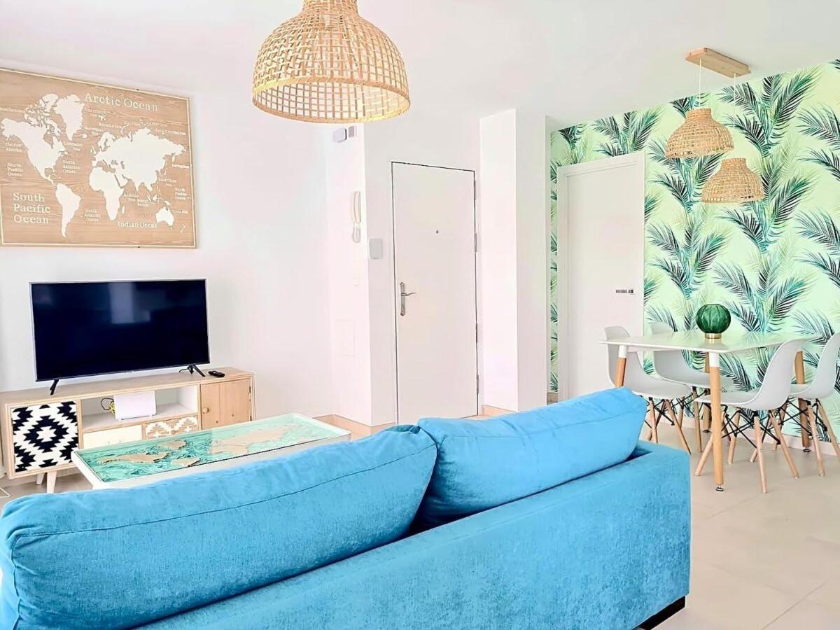 Apartamento Moderno Y Con Estilo En La Carihuela Torremolinos Exterior foto